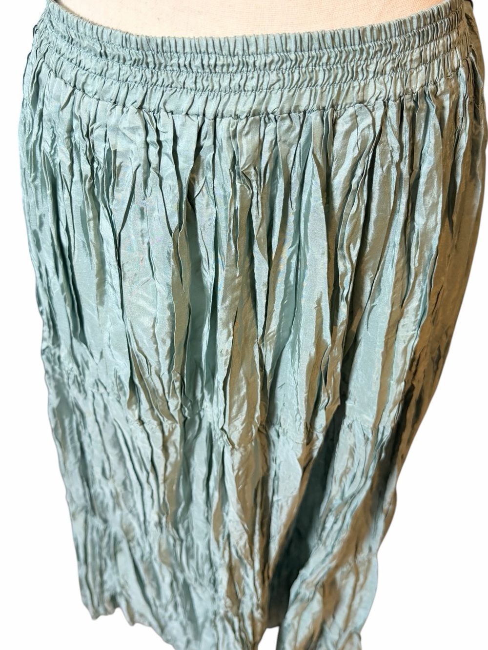 Soji 100% Silk Crinkled Tiered Midi Skirt - Sage Mint Green - Size Large - Picture 6 of 11